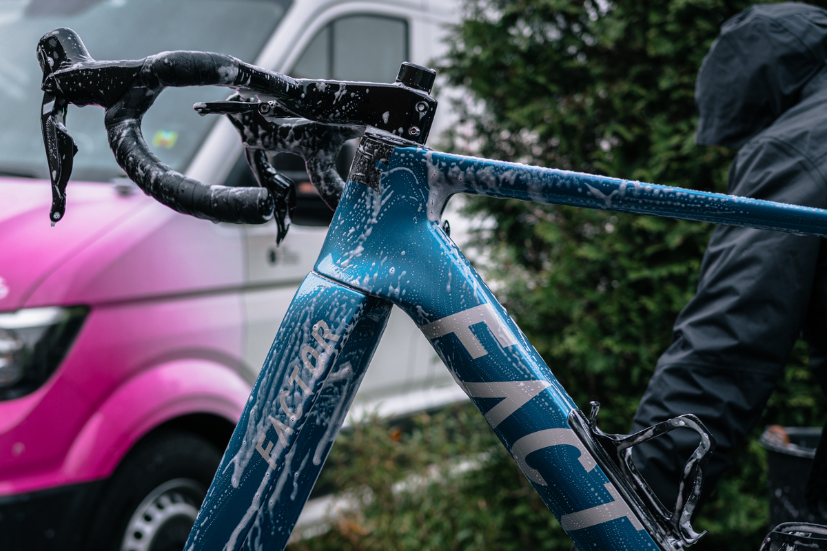 Entretien-velo-Factor-69c5a82c6dd03.jpg