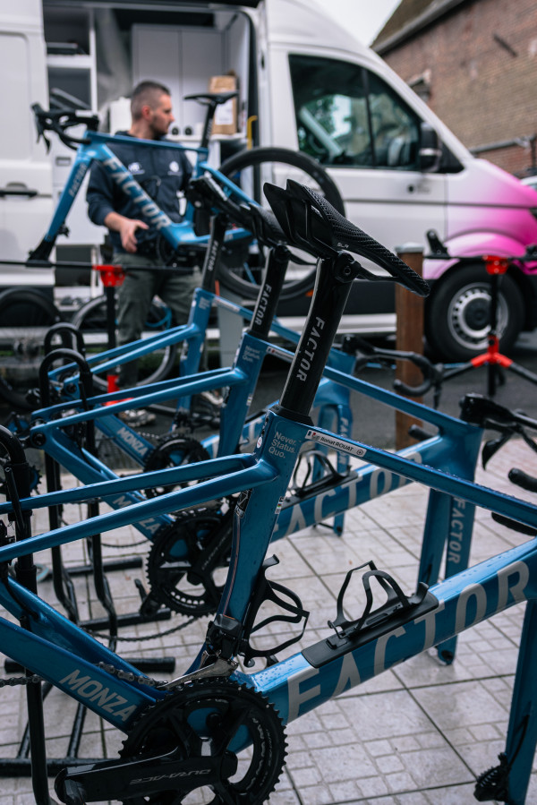 Entretien-velo-Valentin-Factor-4-69c5a871cef98.jpg